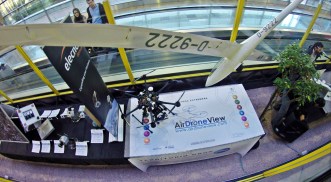 De aeromodelo a drone un vuelo fascinante air drone view www.airdroneview.com barajas adolfo suarez t2 terminal 2 exposicion drones rpas dron aena madrid aeropuerto gobierno de extremadura gobex 1