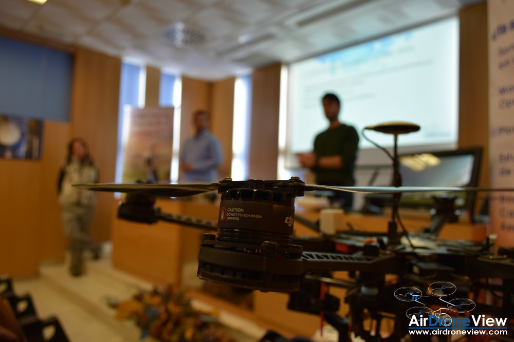colegio de ingenieros badajoz coiiex extremadura charla drones rpas uav air drone view www.airdroneview.com charla jornada conferencia tecnica agricultura territorio dron decano rector legislacion (10)