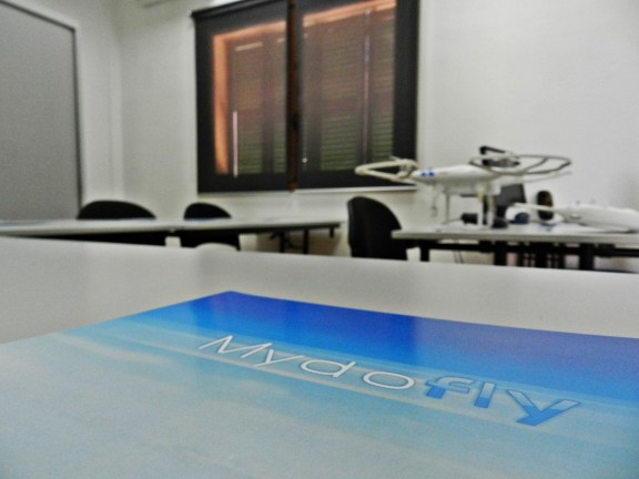 air drone view www.airdroneview.com viaje mallorca curso oficial piloto de rpas drones practico teorico phantom mydofly ato aesa fomento marratxi palma de mallorca barajas españa operador drones (6)a