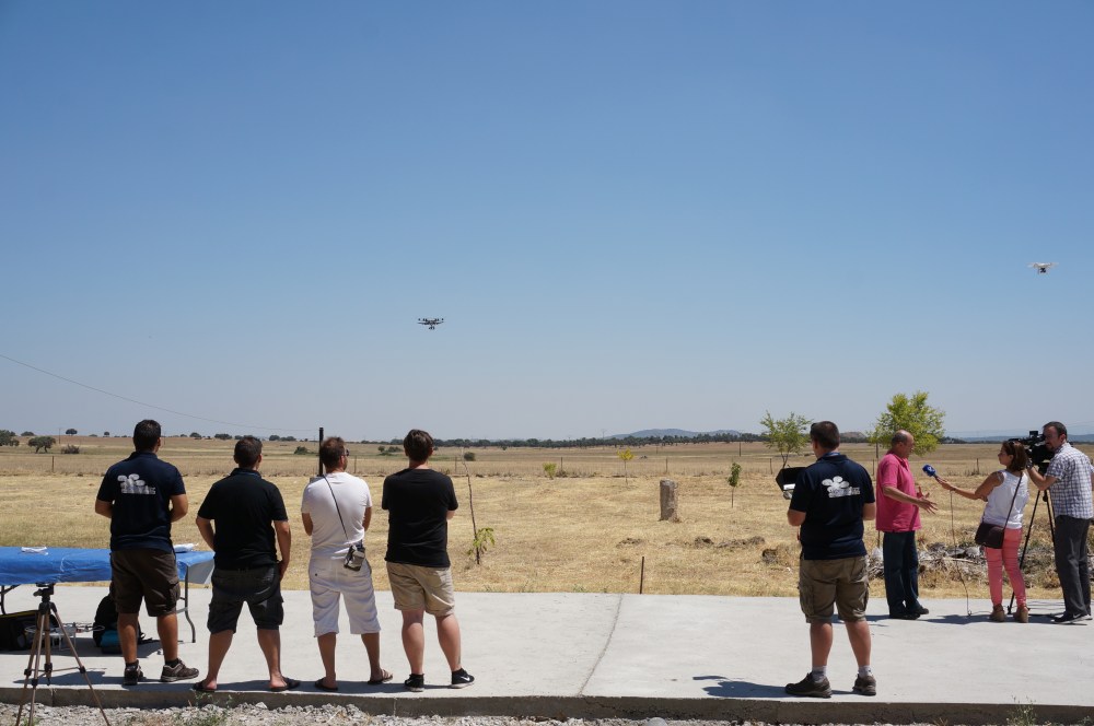entrevista reportaje canal extremadura formacion piloto drones curso rpas adismonta air drone view mydofly ato aesa fomento badajoz caceres montanchez informativo (15)
