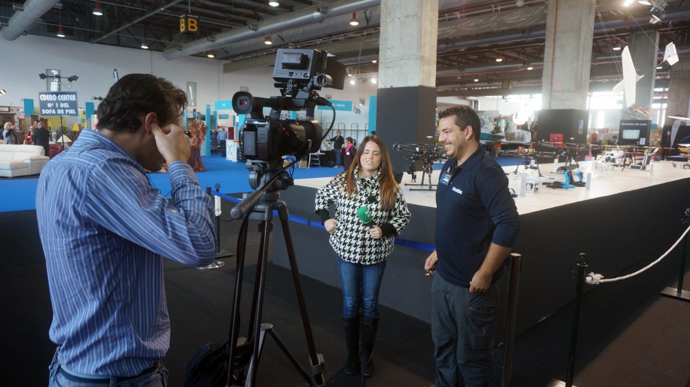 aeromodelismo dron air drone view www.airdroneview.com drones rpas uav españa expo ifeba badajoz portugal fehispor 2015 exhibicion exposicion profesional badajoz merida caceres extremadura (2)