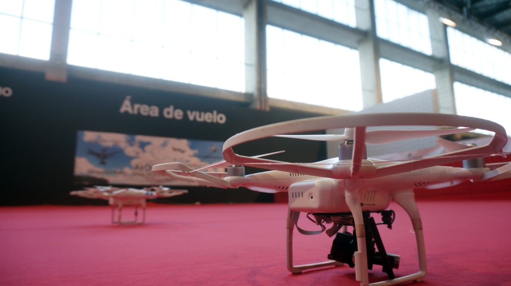aeromodelismo dron air drone view www.airdroneview.com drones rpas uav españa expo ifeba badajoz portugal fehispor 2015 exhibicion exposicion profesional badajoz merida caceres extremadura (48)