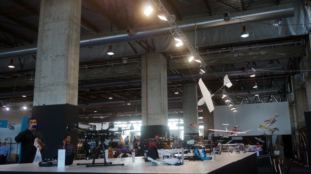 aeromodelismo dron air drone view www.airdroneview.com drones rpas uav españa expo ifeba badajoz portugal fehispor 2015 exhibicion exposicion profesional badajoz merida caceres extremadura (45)