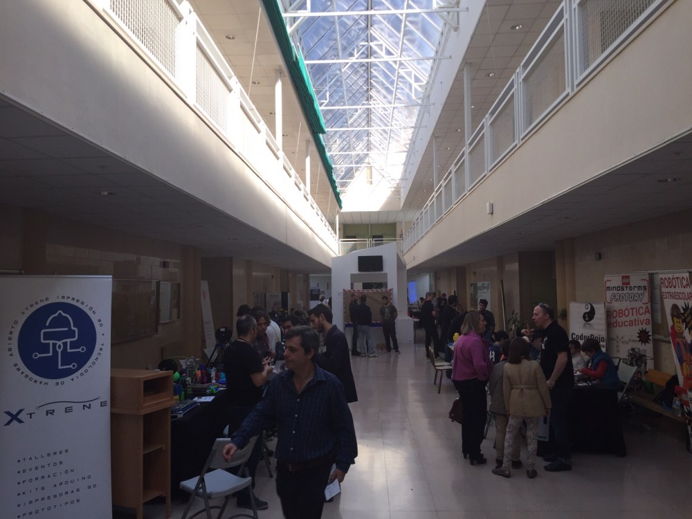 maker extremadura evento caceres makin empresas sector 3d proyectos fab lab demostracion charla exposicion air drone view www.airdroneview.com junta extremadura (5)