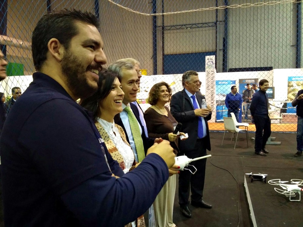 consejera educacion esther gutierrez moran empleo educacion curso rpas uav junta extremadura sexpe cdtica feval agroexpo badajoz don benito air drone view exhibicion (1)