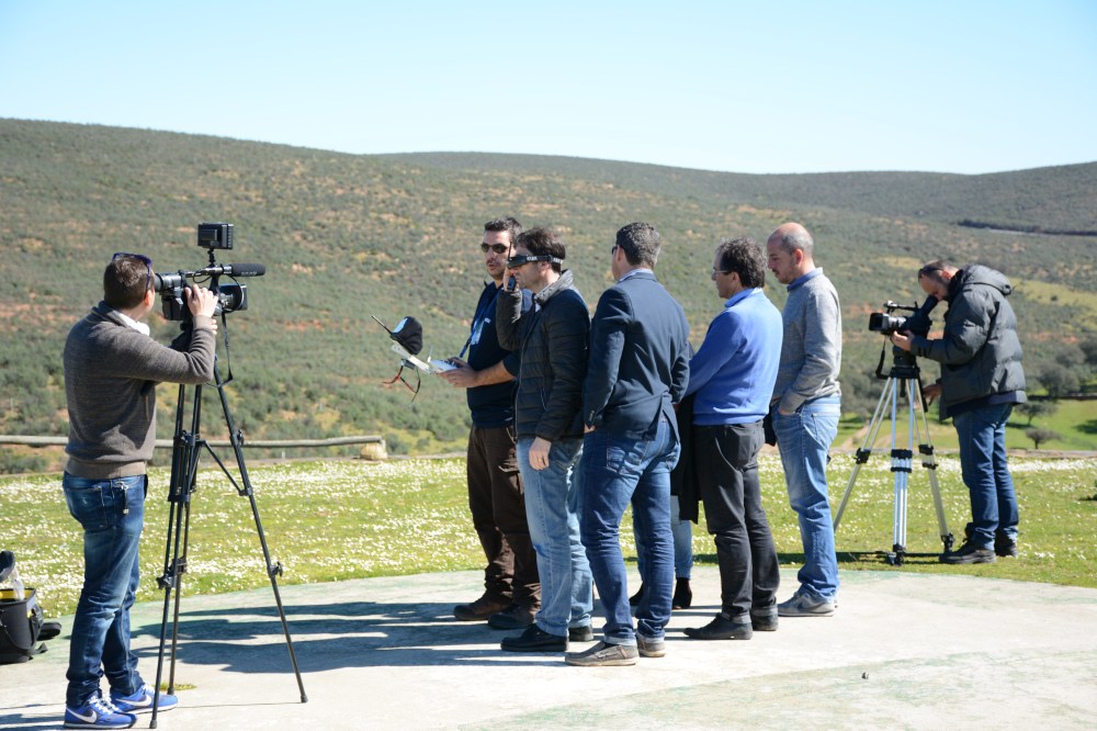 air drone view fio 2016 monfragüe empresa actividades a vista de pajaro aprende a volar un dron rpas españa parque nacional feval junta de extremadura stand videos (19)
