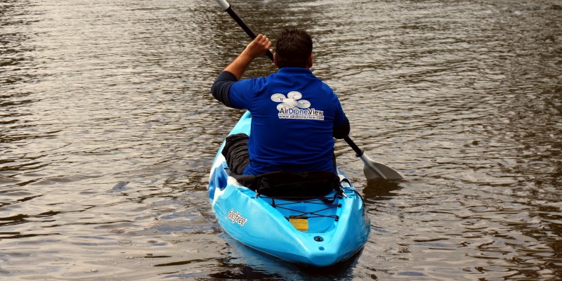 Por agua, tierra y&nbsp;aire