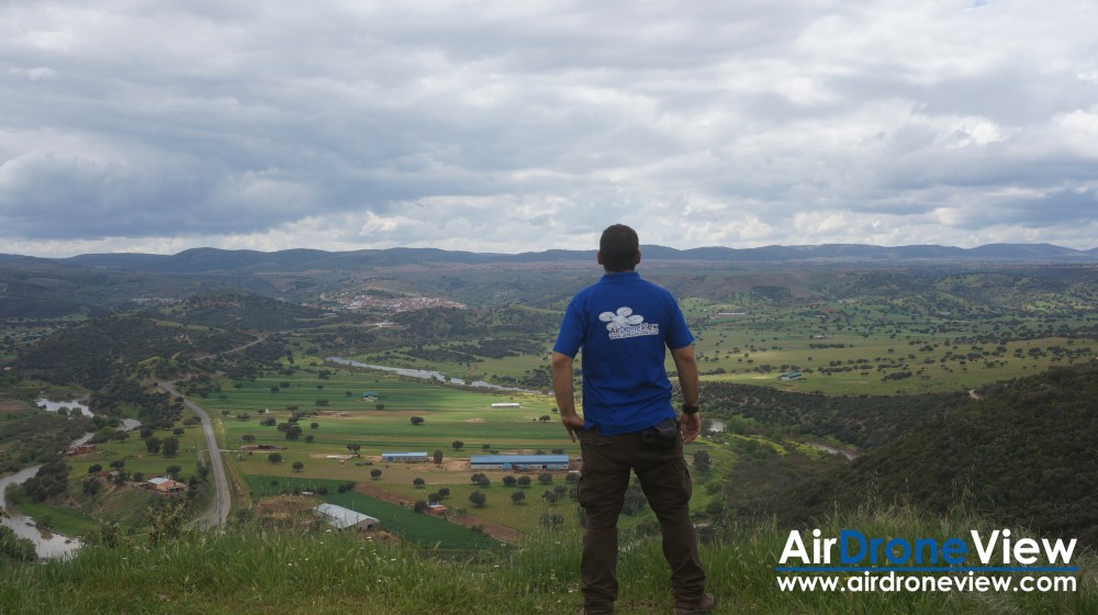 air drone view expedicion aborigen caminos del guadiana rio aventura dron drone badajoz portugal españa caceres descenso canal extremadura rtve extremadura ciudad real daimiel (12)