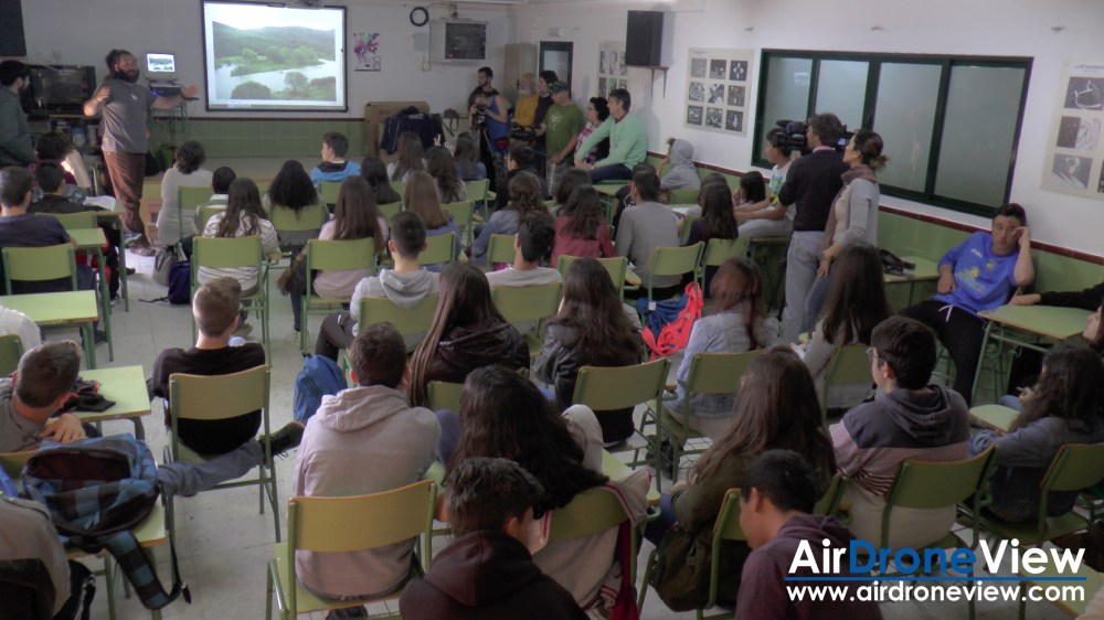 air drone view expedicion aborigen caminos del guadiana rio aventura dron drone badajoz portugal españa caceres descenso canal extremadura rtve extremadura ciudad real daimiel (6)