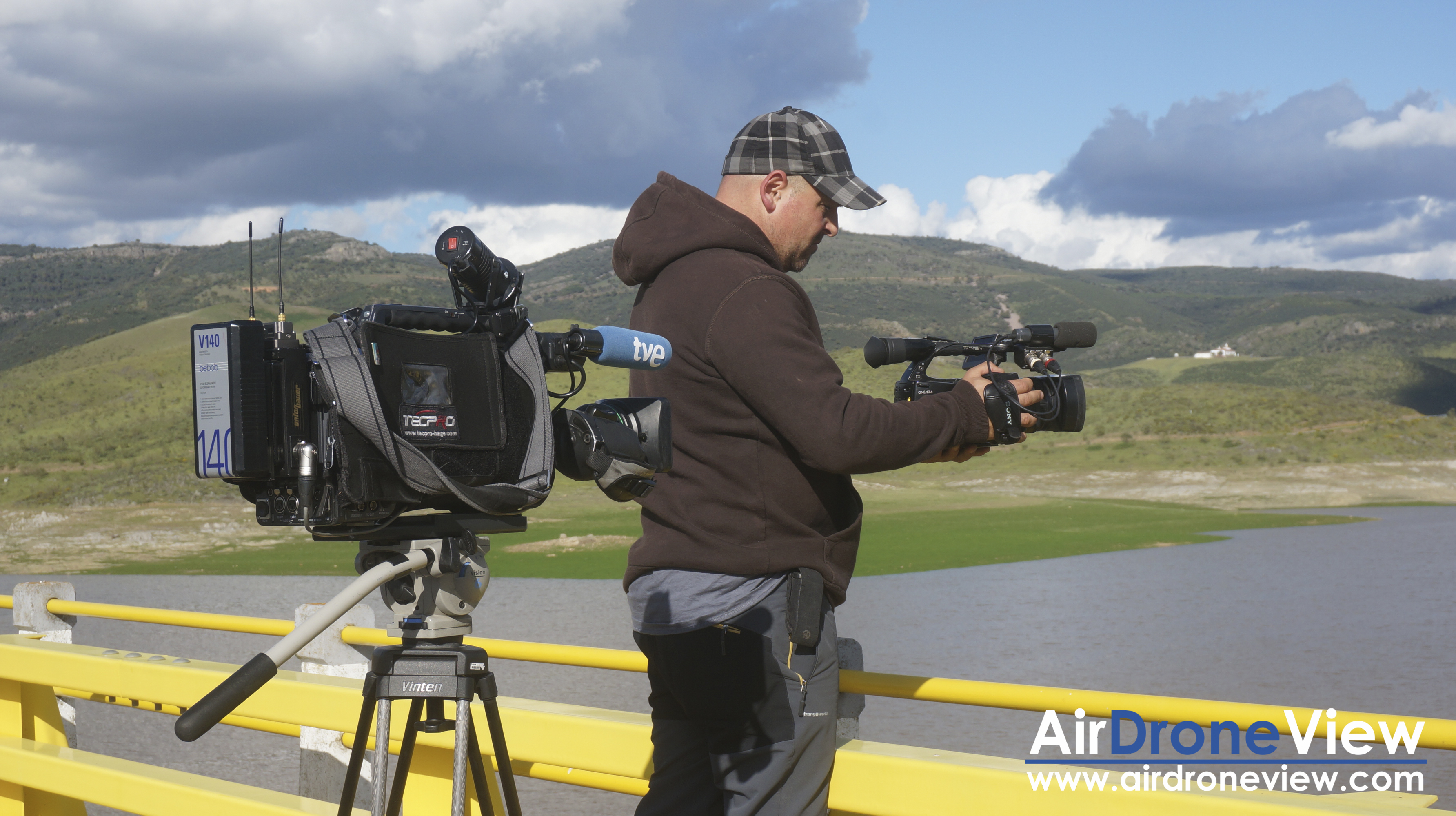 air drone view expedicion aborigen caminos del guadiana rio aventura dron drone badajoz portugal españa caceres descenso canal extremadura rtve extremadura ciudad real daimiel  (9)
