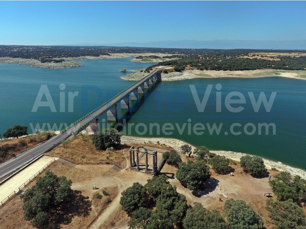 aereo foto air drone view badajoz drones rpas operadores legal documental villuercas ibores guadalupe virgen augustobriga video aire television serie reportaje extremadura caceres (4)