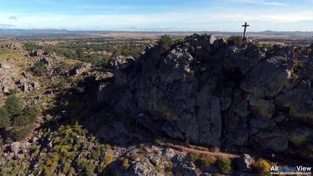 air drone view alburquerque castillo de luna castillo de azagala peña del aguila documental extremadura turismo aventura ocio drones badajoz caceres promocional (2)