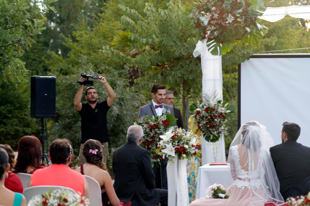 air-drone-view-www-airdroneview-com-boda-balneario-raposo-reportaje-video-foto-drones-camara-profesional-novio-novia-aire-libre-evento-extremadura-badajoz-caceres-zafra-merida-12a