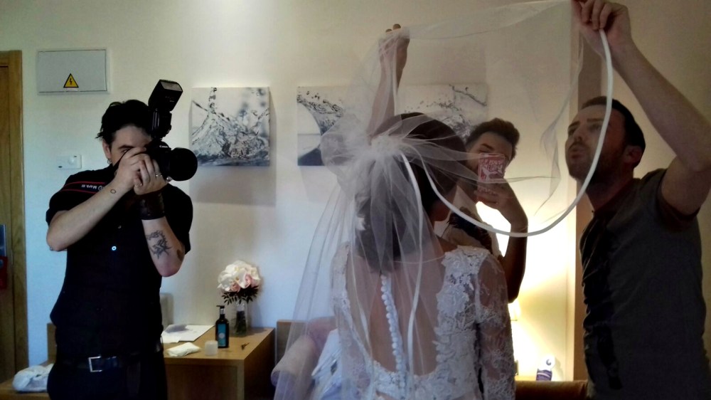 air-drone-view-www-airdroneview-com-boda-balneario-raposo-reportaje-video-foto-drones-camara-profesional-novio-novia-aire-libre-evento-extremadura-badajoz-caceres-zafra-merida-8a