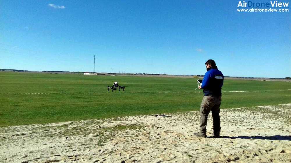www-airdroneview-com-air-drone-view-espana-drones-operador-empresa-video-corporativo-comercial-novogreen-bernabeu-cesped-cultivo-agricultura-valdeinigos-arevalo-avila-extremadura-3a